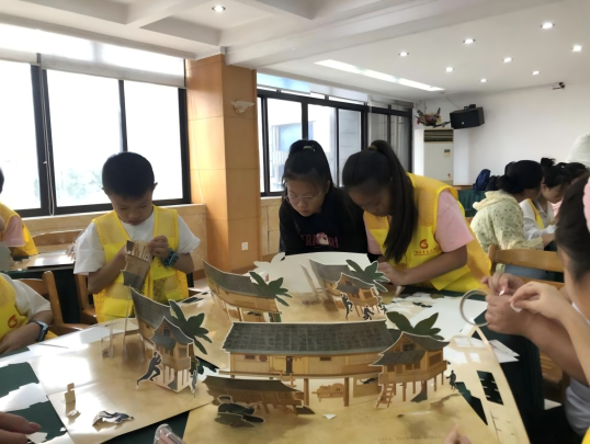 一本书的诞生之穿越时光的铜鼓研学活动